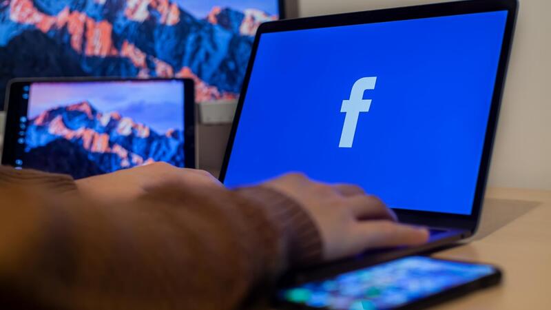 Cách đăng story không bị mờ trên Facebook